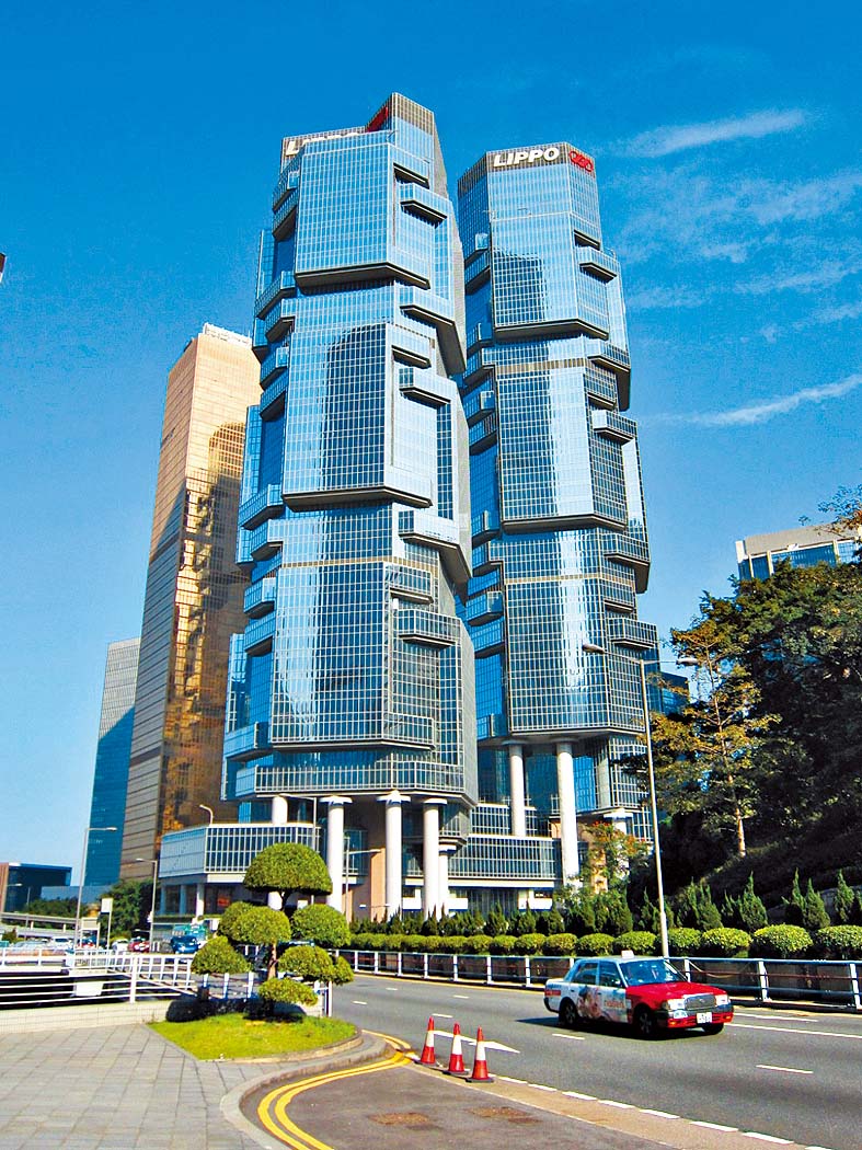 力寶中心1座38樓全層，由鷹君以2.51億承接，平均呎價約13879元。