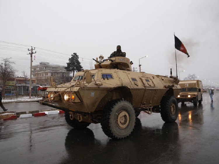 阿富汗首都喀布尔军校传出爆炸声。AP