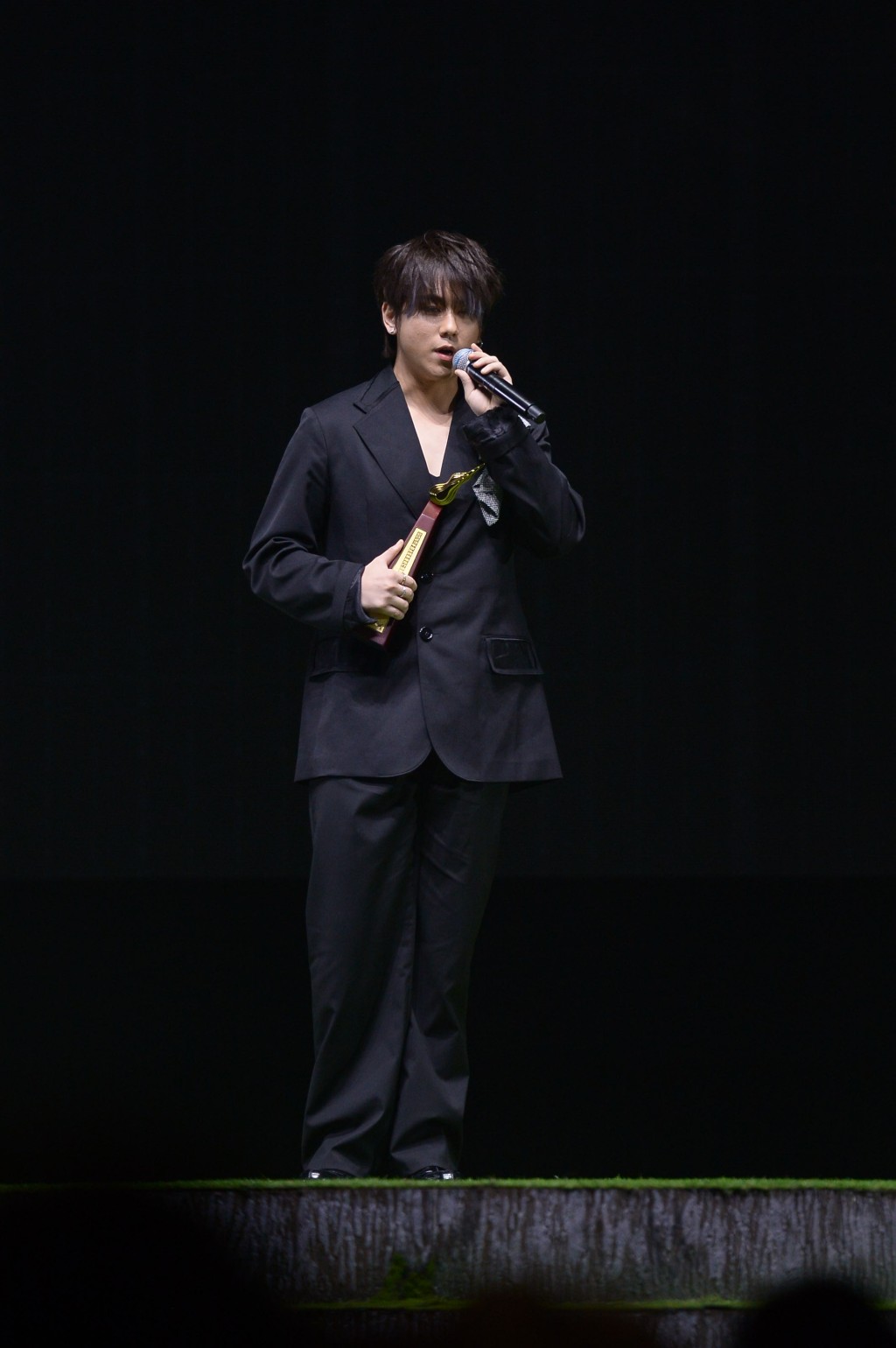 姜涛得奖歌曲是《涛》。