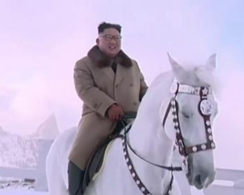 南韓傳媒指美韓偵察衛星拍到金正恩在元山騎馬。資料圖片