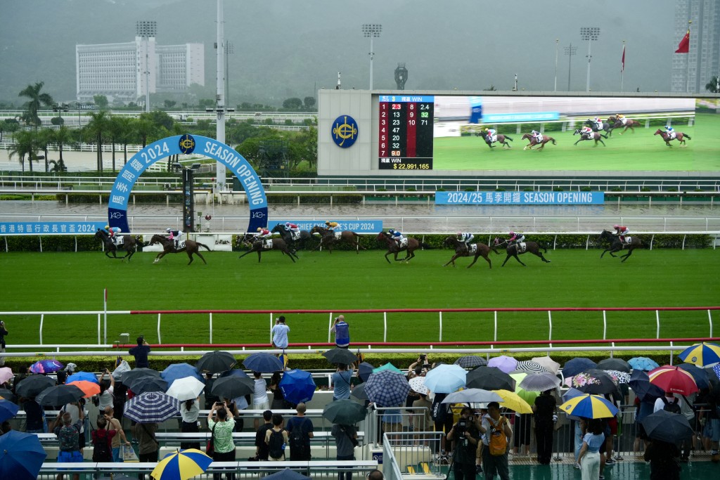 香港特区行政长官杯2024比赛。刘骏轩摄