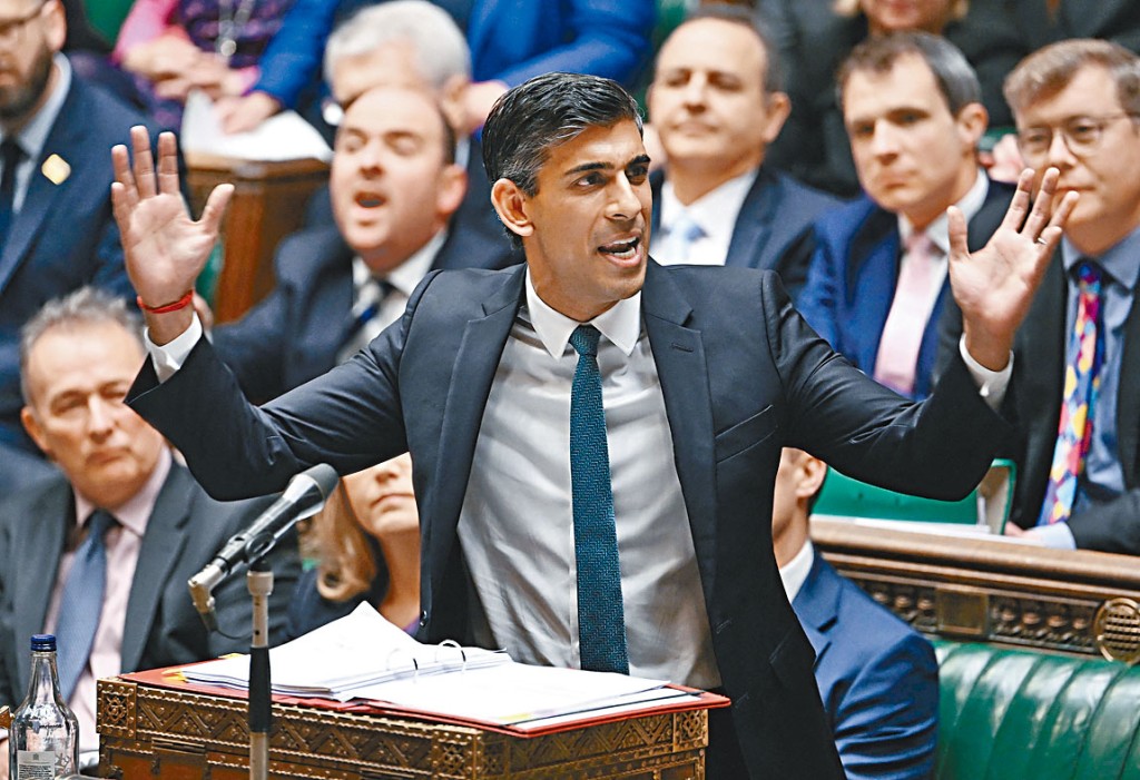 辛偉誠周三首次在國會下議院答問會發言。