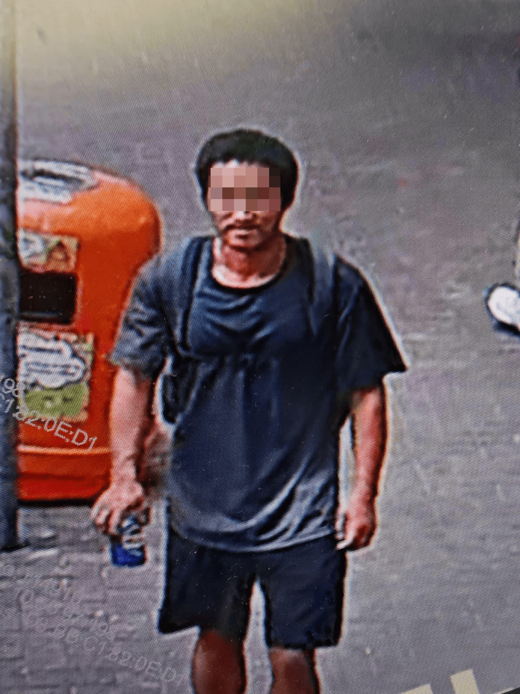 兇徒為一名31歲姓韓男子，持有香港身份證，是一名流連在紅磡及深水埗一帶公園的露宿者。