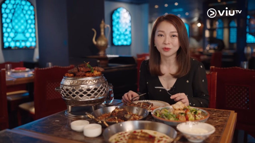 李颖琳最近为ViuTV主持节目《女主播向世界搵食》。