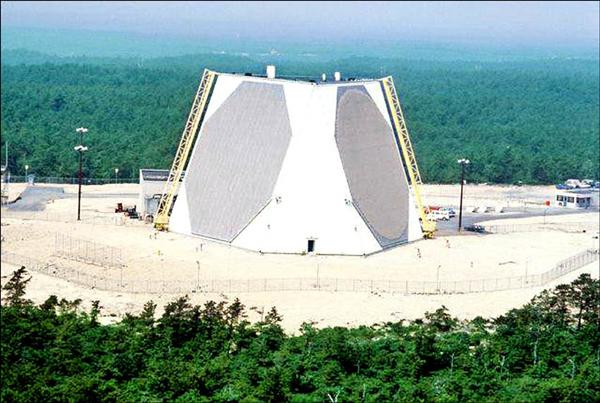 台灣新竹樂山遠程雷達站。　