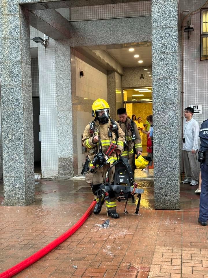 消防出動一條喉及一隊煙帽隊將火救熄。網上圖片 消防出動一條喉及一隊煙帽隊將火救熄。網上圖片