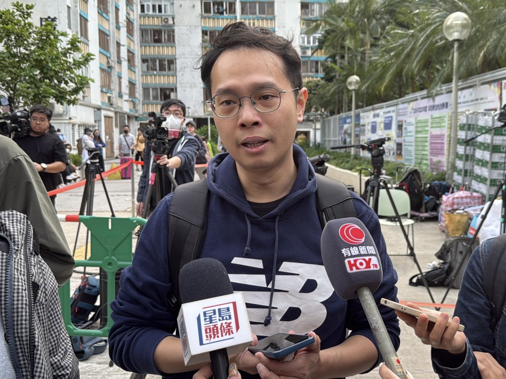 鍾先生胞弟指好友協助致電醫院查詢,但至今未有任何消息。 鍾先生胞弟指好友協助致電醫院查詢,但至今未有任何消息。