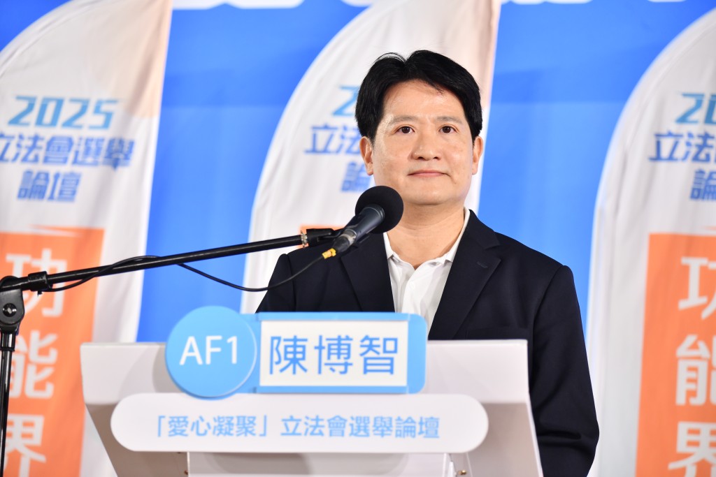 陳博智希望當局就狗排泄問題，會有清晰框架或指引處理。資料圖片