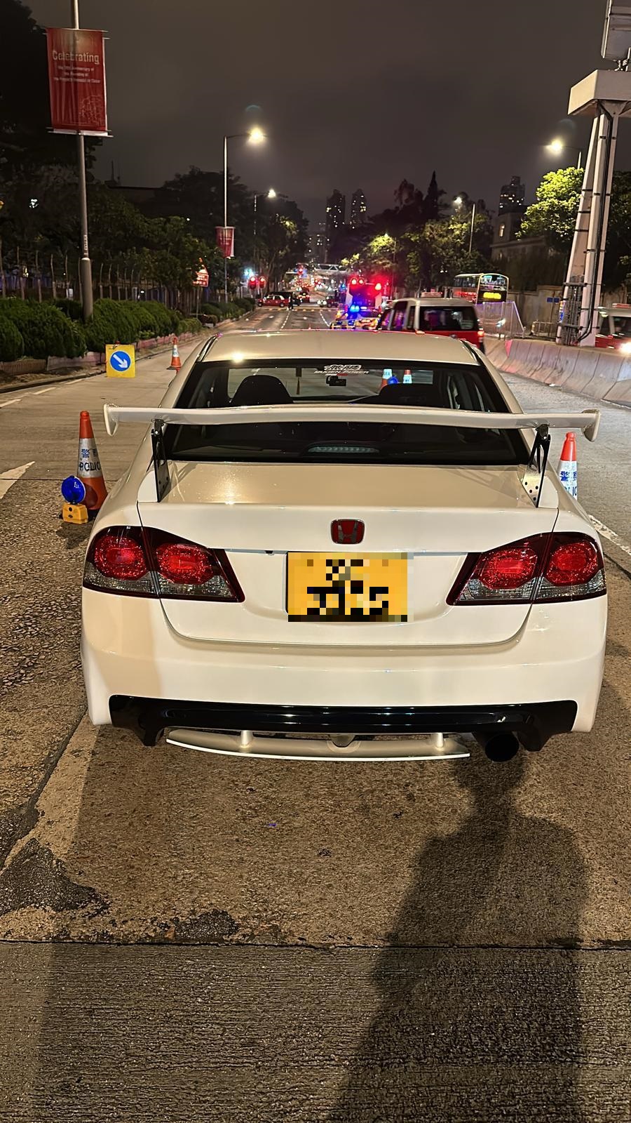 西九龙总区交通部于过去一星期打击「非法赛车」及「非法改装车辆」等罪行。警方图片