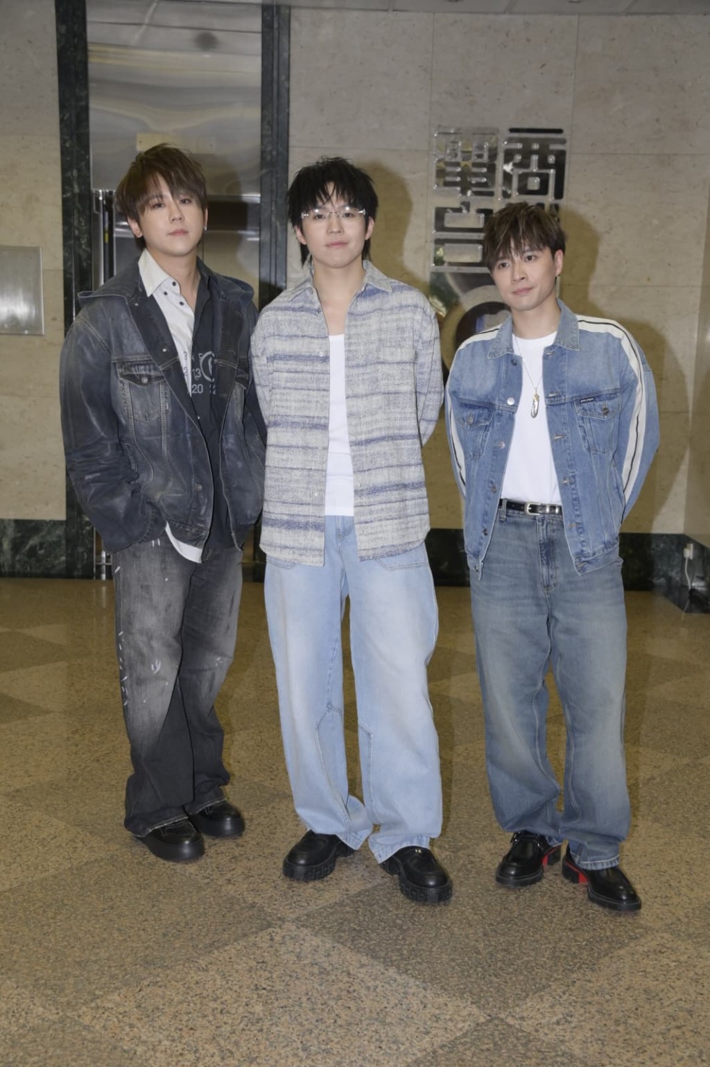 姜濤、Ian、Frankie等宣傳新團歌《ATTENTION》。
