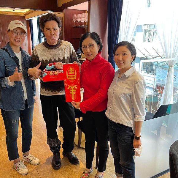 汪明荃與甘國亮不時相約見面。
