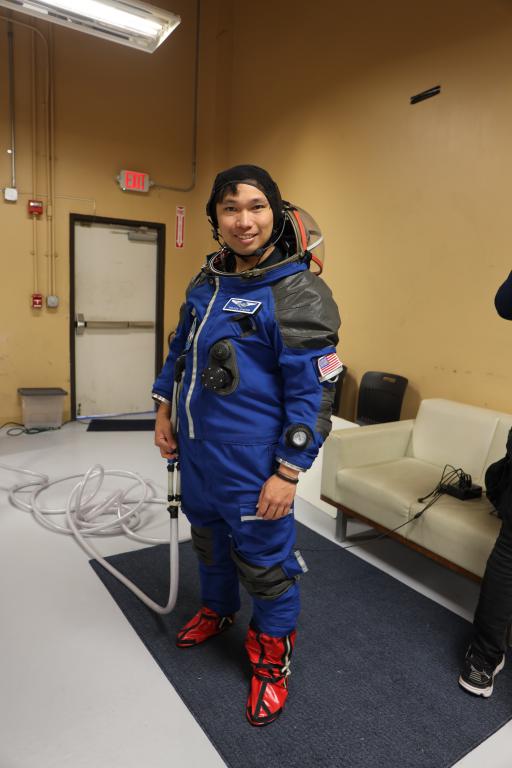 去年张伟贤在美国接受太空人训练。 受访者提供
