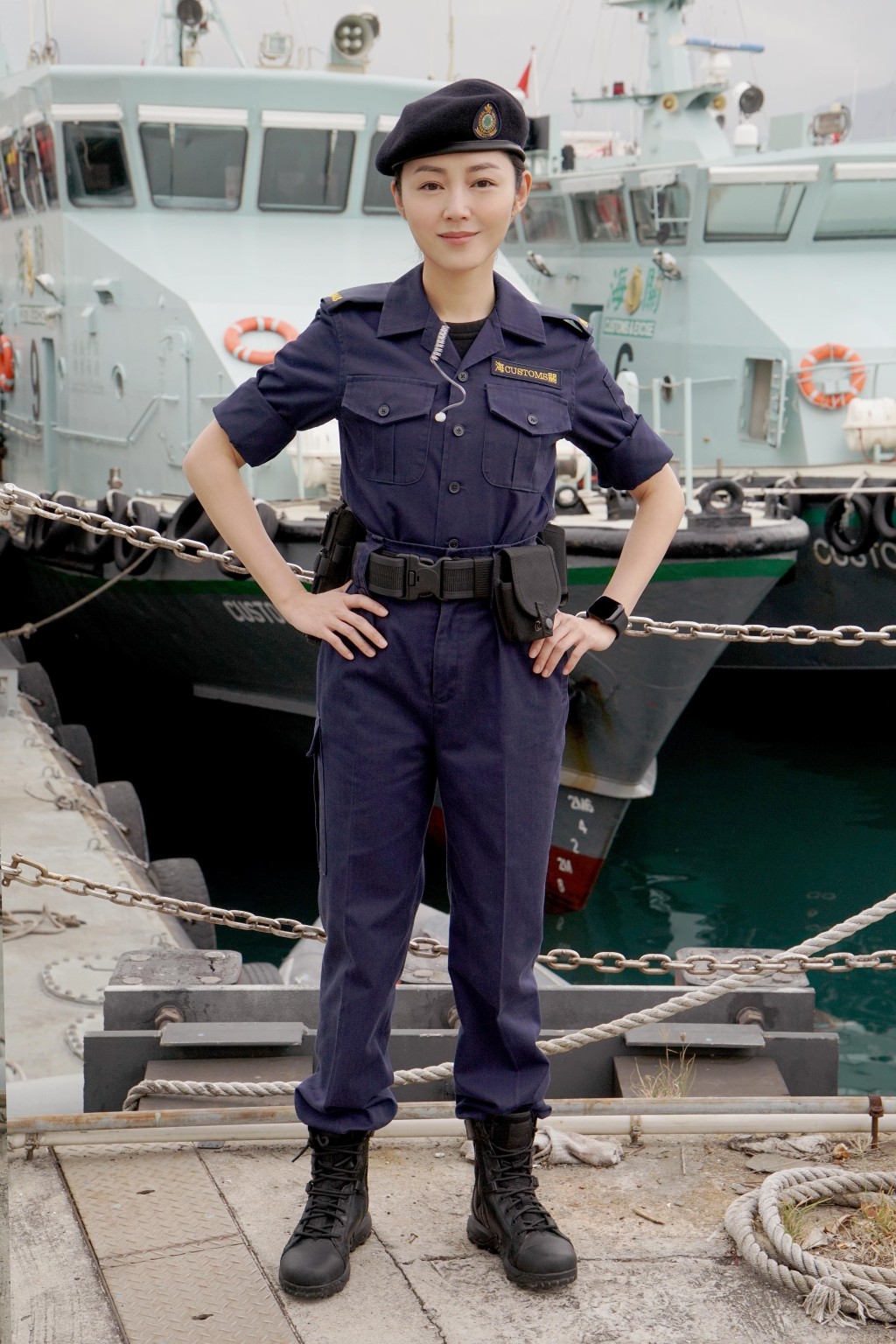 最近上映的《海关战线》卫诗雅有份演出。