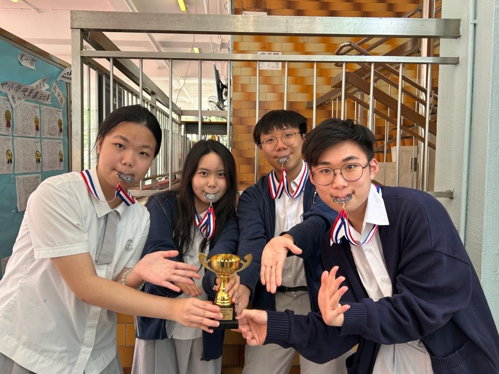 圣公会林裘谋中学今年首次打入星岛辩论赛八强阶段。(图片由学校提供)