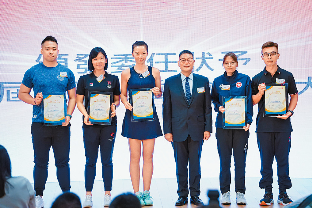 ■第九屆全港運動會共邀得10位運動員擔任體育大使，協助推廣港運會。