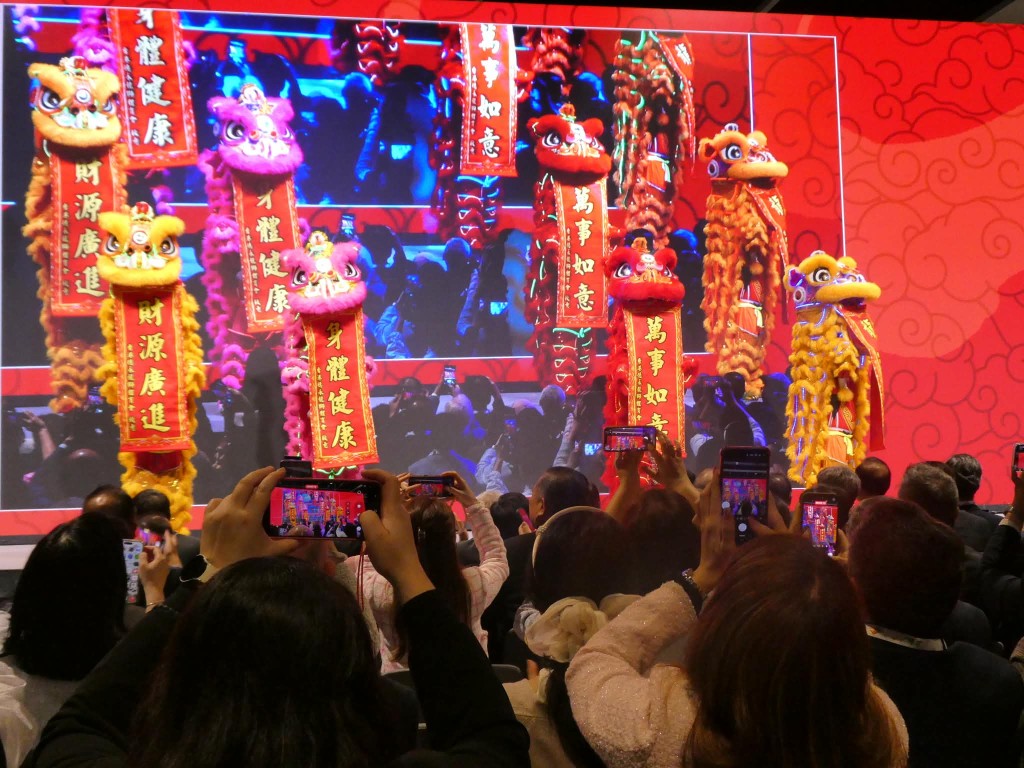 開幕禮由醒獅表演揭開序幕。