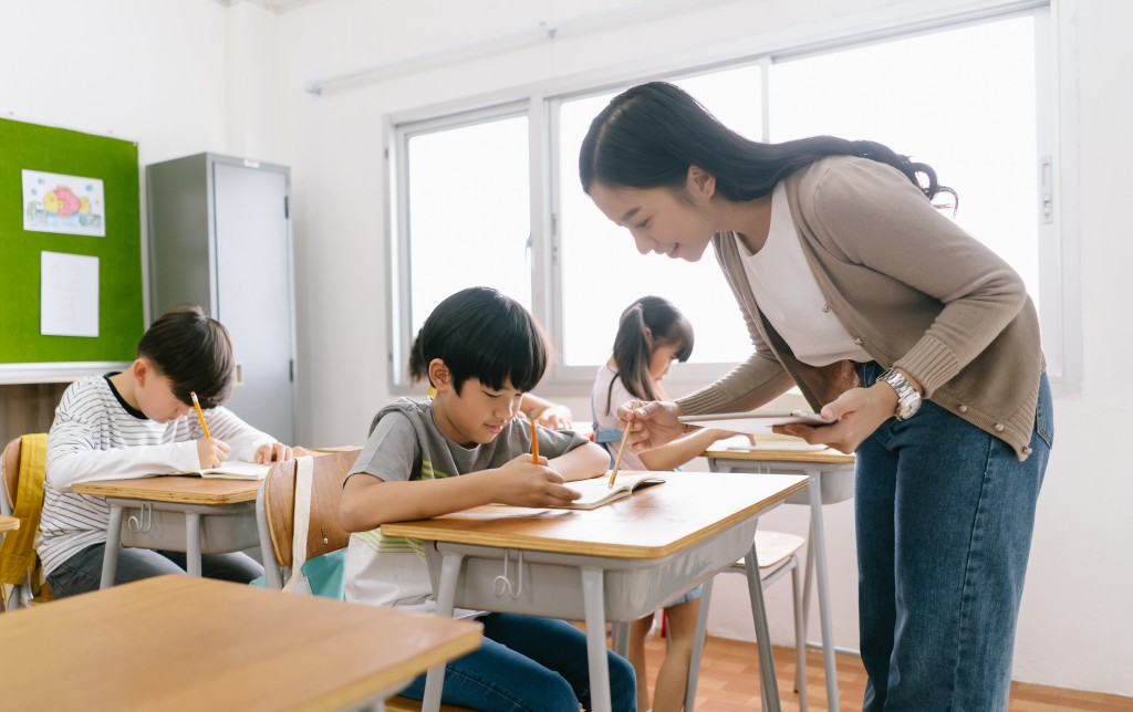 教師與學生如何建立良好師生關係?示意圖 教師與學生如何建立良好師生關係?示意圖