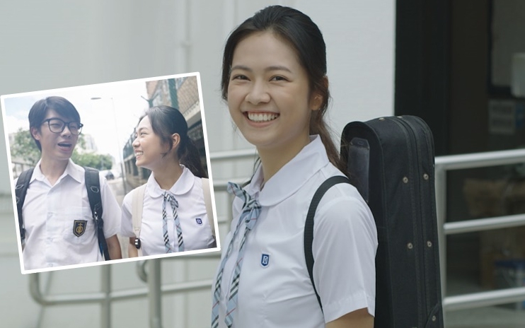 游嘉欣這個學生Look加甜笑真係好得。