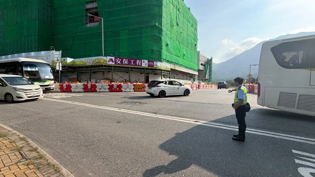 涉案貨車由東涌石榴埔出發,準備往內地,讀者提供 涉案貨車由東涌石榴埔出發,準備往內地,讀者提供
