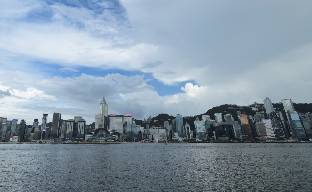 一年过去，香港有没有重新出发？社会有没有减少撕裂？