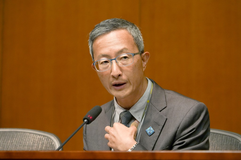 本身是醫生的立法會議員林哲玄認為,若病人有認知障礙、神志不清,必需要小心處理,亦應明確寫出可食用的餐種。 本身是醫生的立法會議員林哲玄認為,若病人有認知障礙、神志不清,必需要小心處理,亦應明確寫出可食用的餐種。