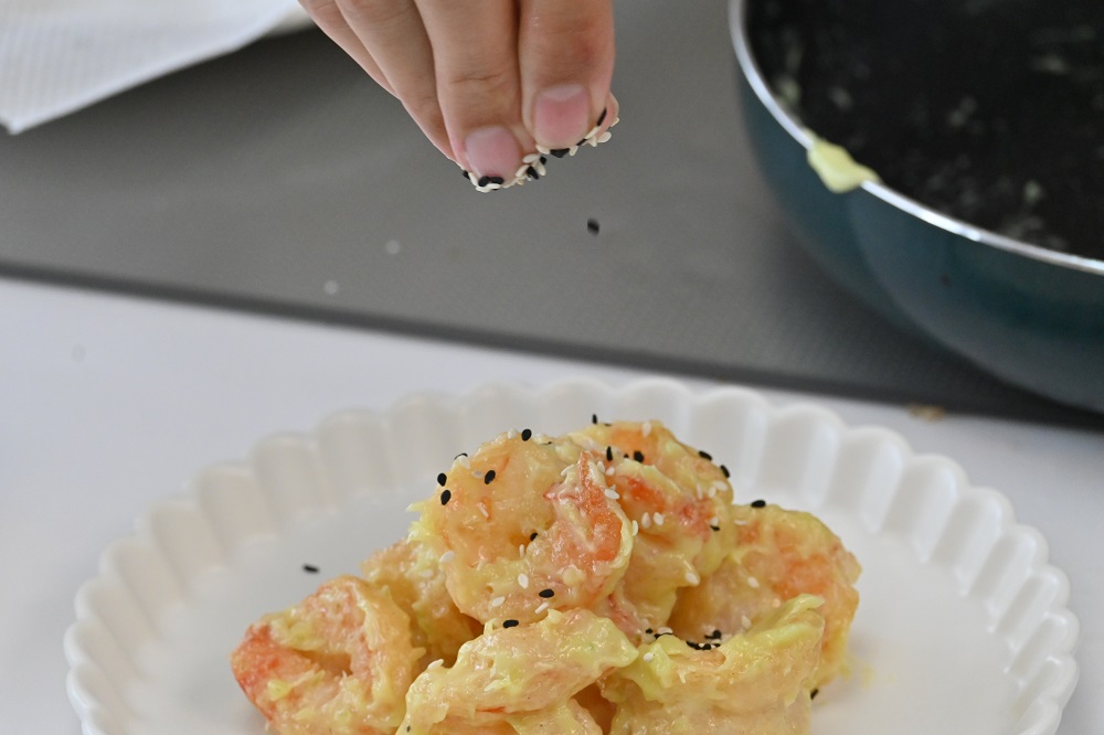 可隨喜好加入芝麻。