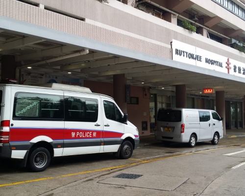 3人送律敦治醫院治理。資料圖片