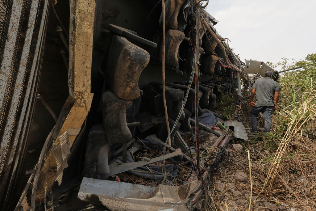 涉事車輛損毀嚴重。美聯社