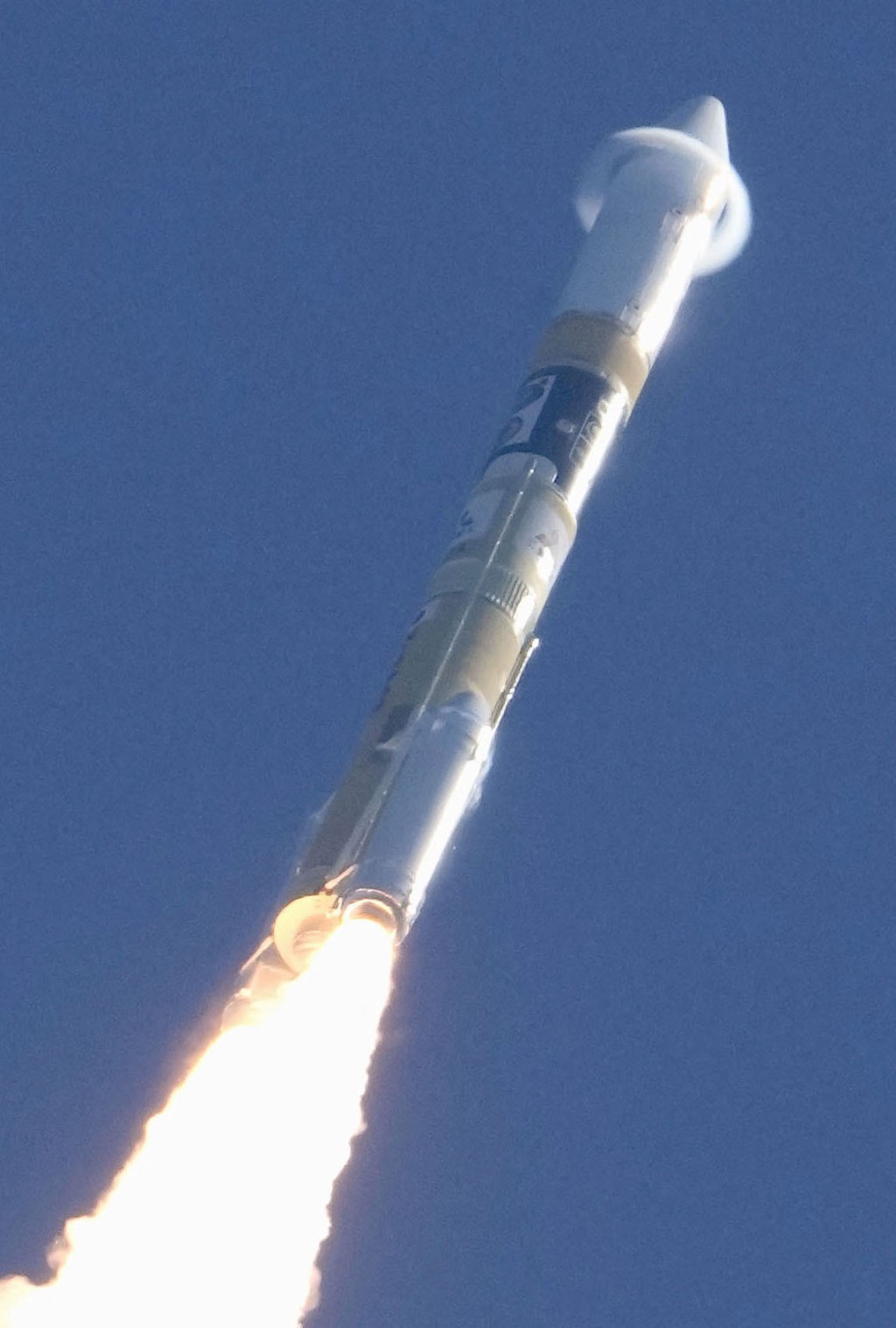 H2A火箭在本港时间今早7时42分，在鹿儿岛种子岛宇宙中心成功发射升空。路透社
