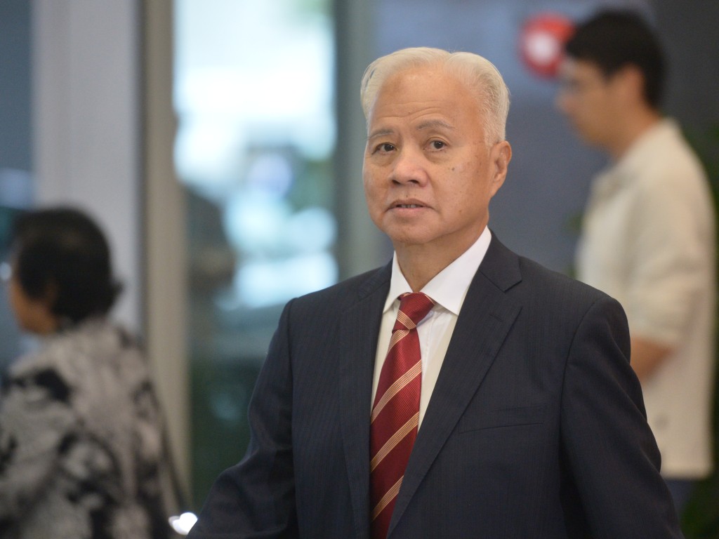 政府讚揚楊釗長期促進香港與內地的貿易合作,致力凝聚商界力量。 政府讚揚楊釗長期促進香港與內地的貿易合作,致力凝聚商界力量。