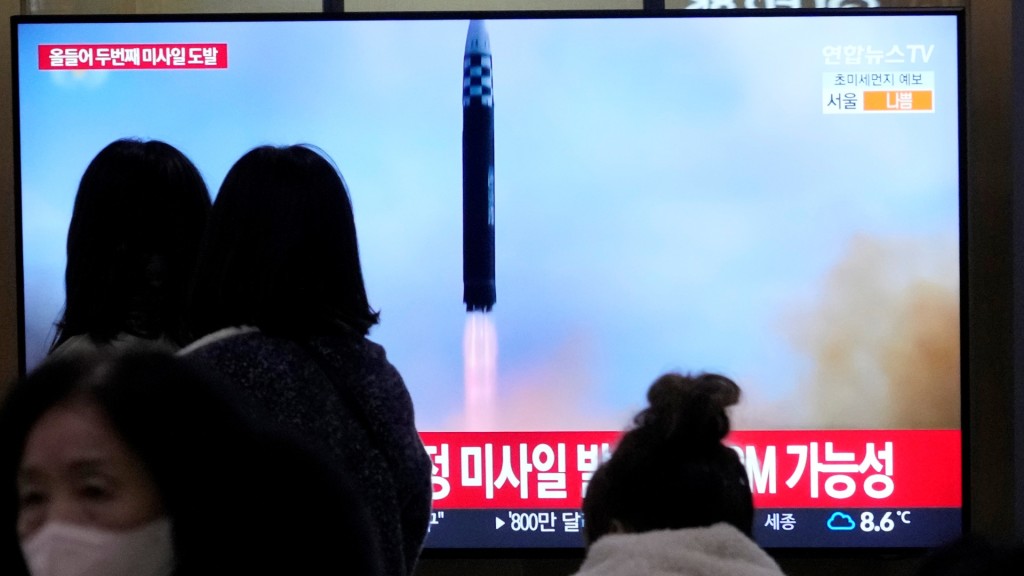 北韓證實發射了一枚火星15型洲際彈道導彈。美聯社