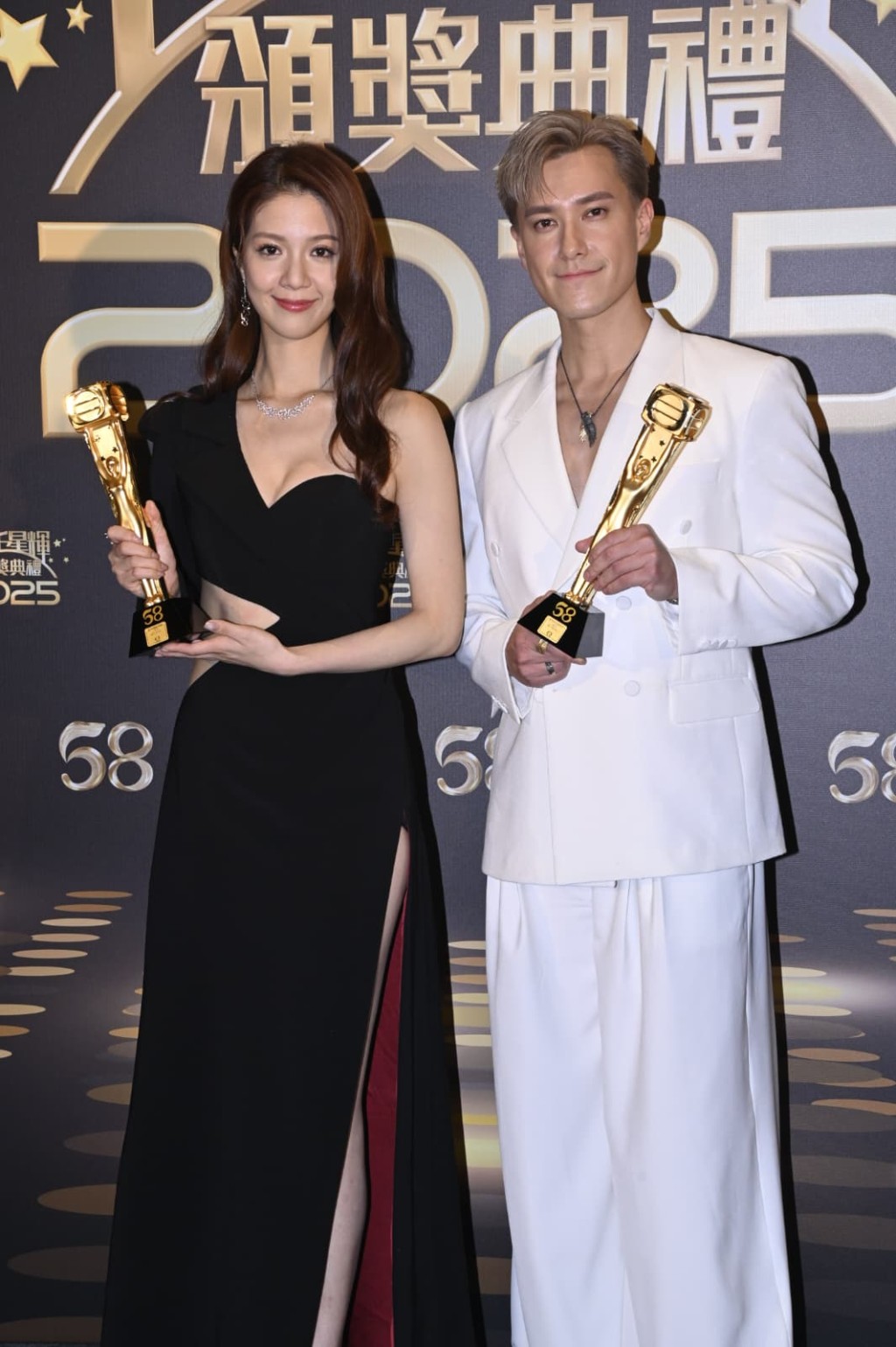 朱敏瀚陳曉華奪「最佳衣著男女藝人」。