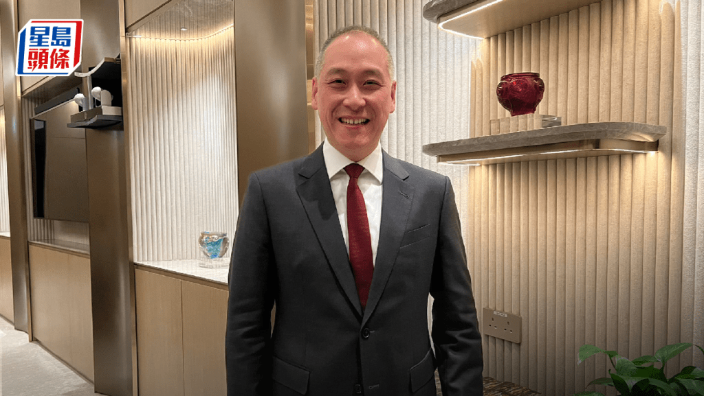 港交所唐家成指逾200新股排隊上市 李惟宏倡放寬中小企業上市收入門檻 