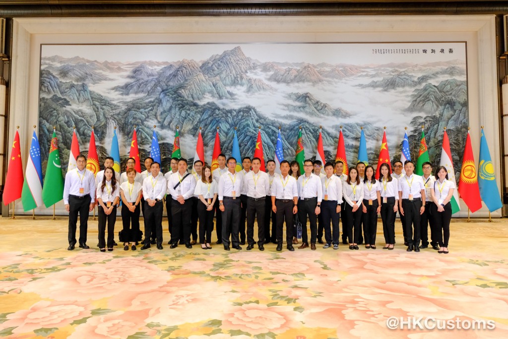 29名香港海關青年骨幹於 7 月 19 日至 27 日參與國情研習班。海關fb