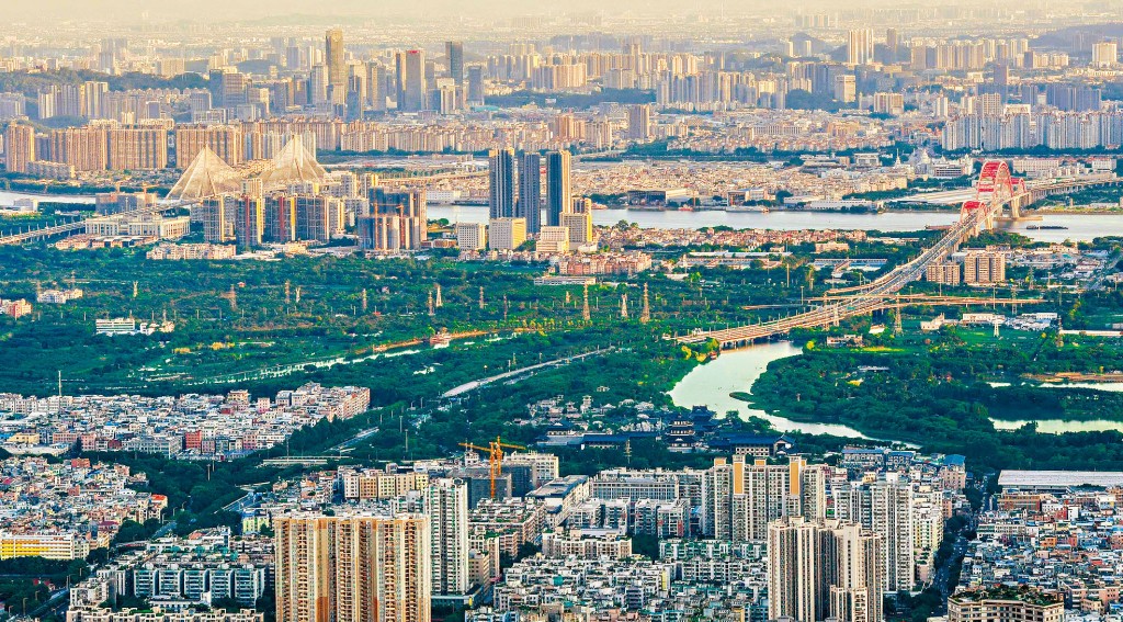 繼內地3部委推動購買首套房貸款「認房不認貸」政策後，廣州昨日率先宣布正式執行，成為首個落實「認房不認貸」的一線城市。