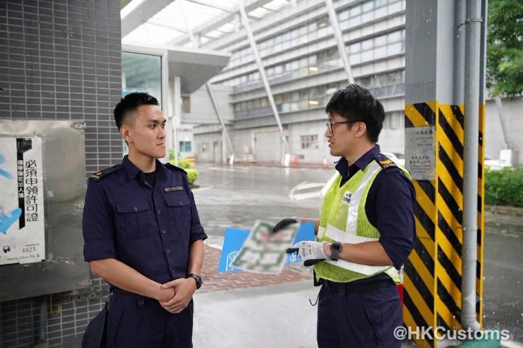 演習加強了各部門在應對涉及恐怖活動緊急事件時的協作與溝通。海關圖片