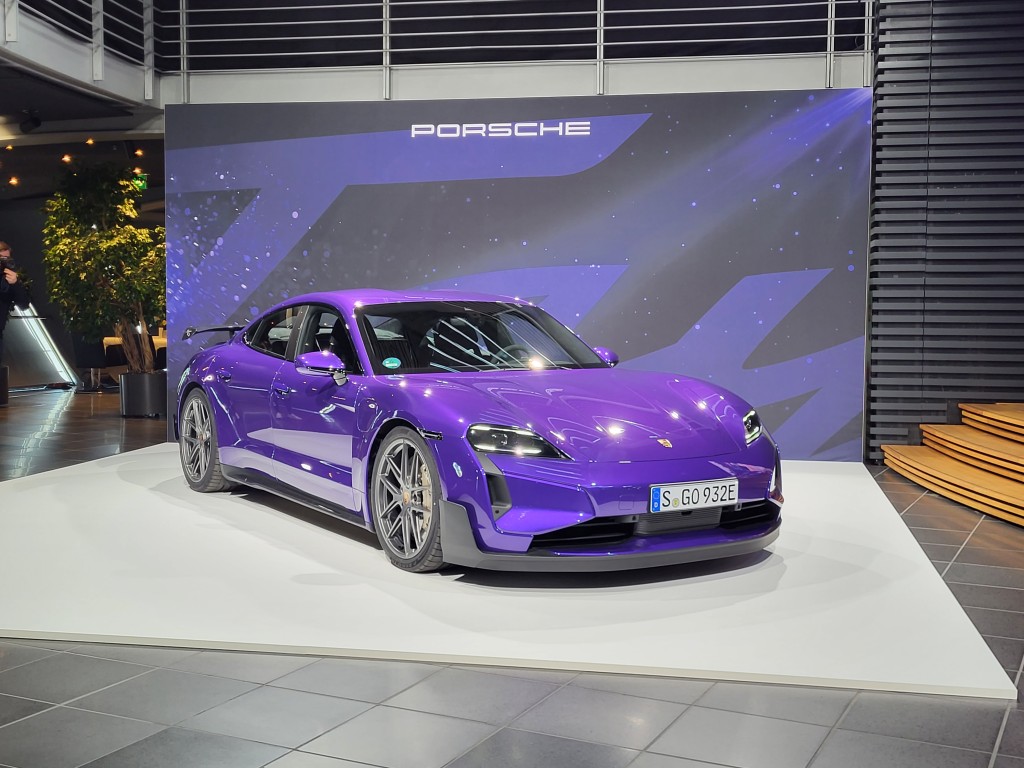 保时捷Porsche Taycan Turbo GT今天(3月11日)在德国Leipzig发表。