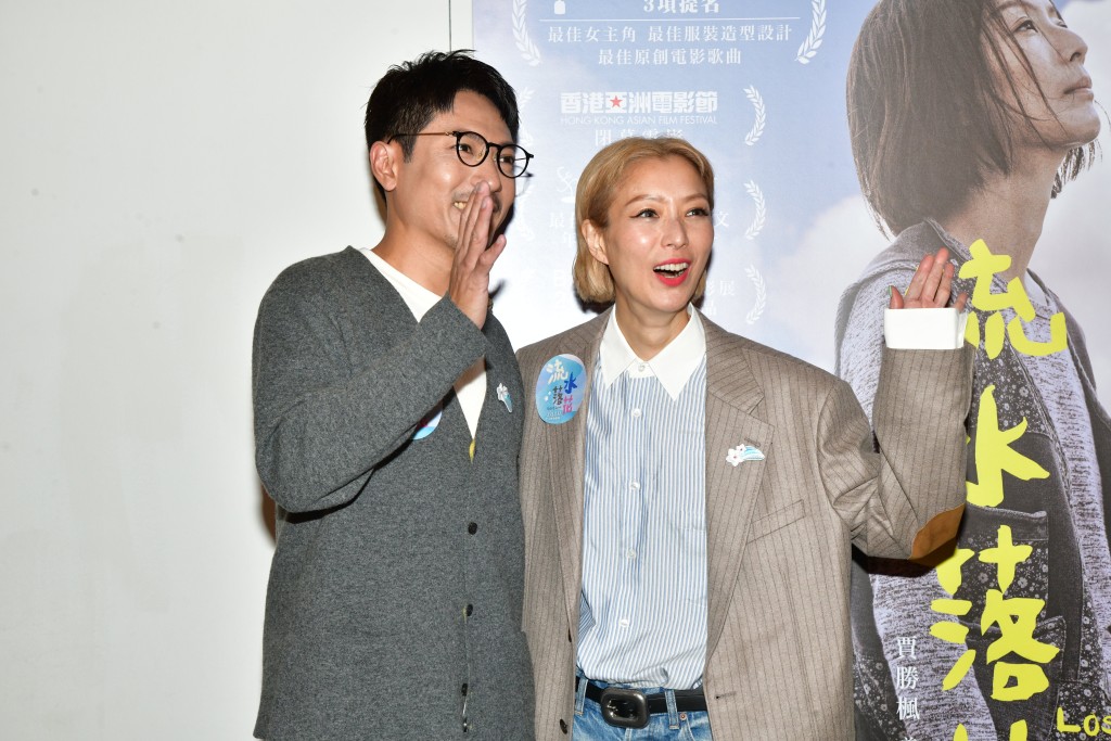 鄭秀文及陸駿光昨晚出席電影《流水落花》謝票活動。