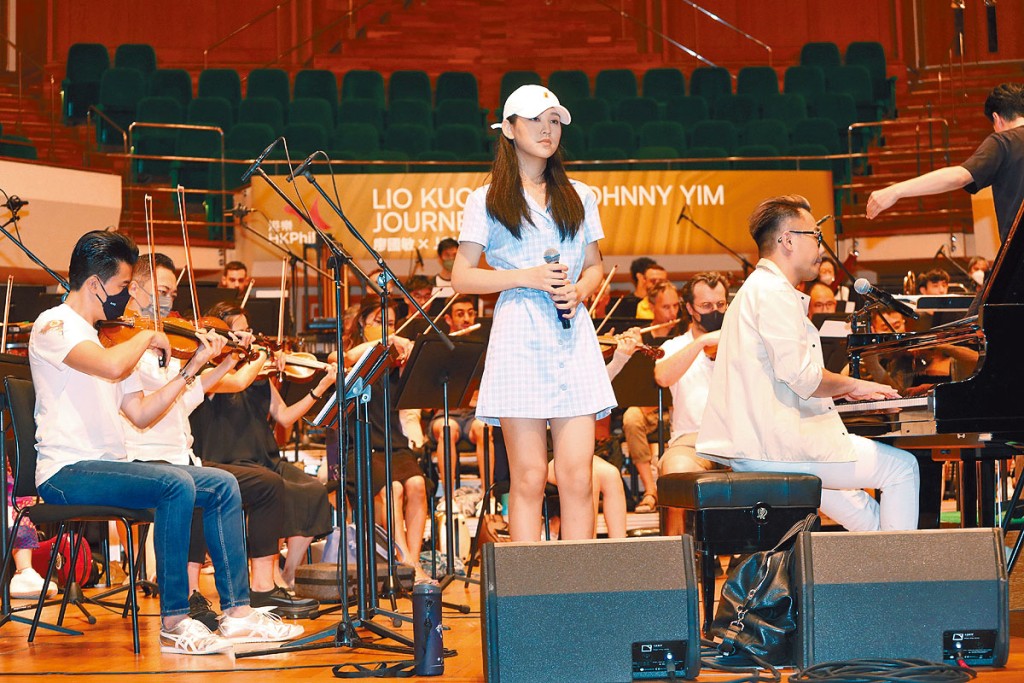 Gigi日前為音樂會綵排,並已完成首場表演。