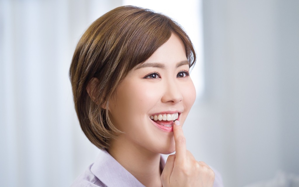 Moon拍廣告同時矯齒，一舉兩得。