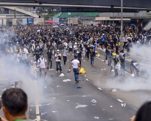 反修例所引起的風波在6月12日爆發第一場大型衝突。資料圖片