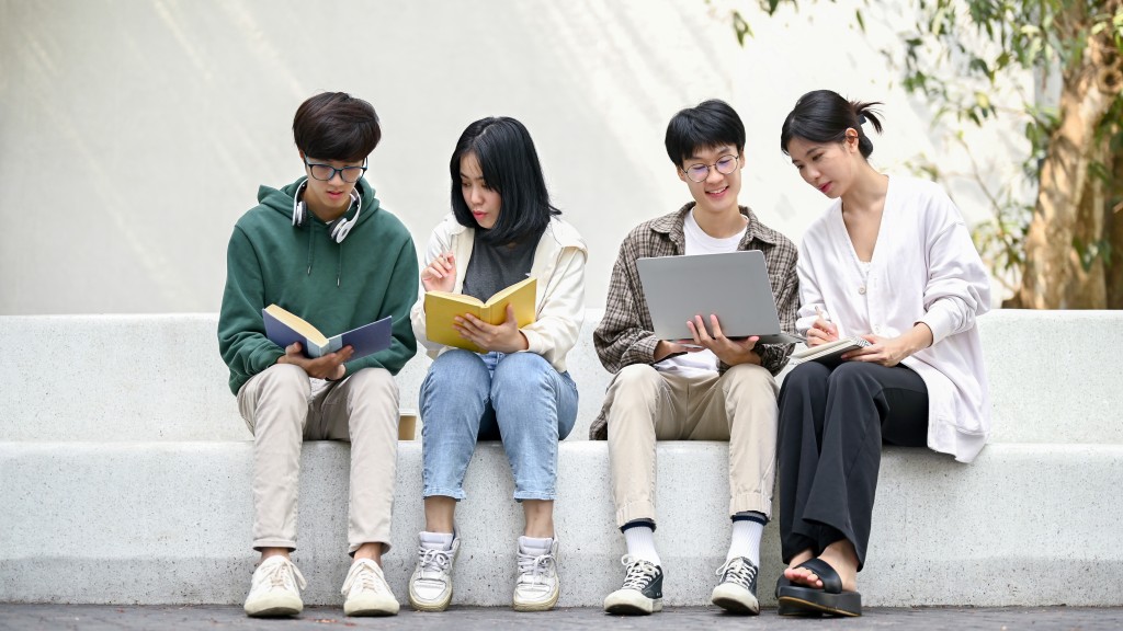有一位我在功樂道時代的學生,本來以「精算」為目標,但在我的引導下,逐漸對中國歷史產生濃厚興趣。(示意圖) 有一位我在功樂道時代的學生,本來以「精算」為目標,但在我的引導下,逐漸對中國歷史產生濃厚興趣。(示意圖)