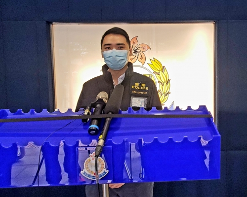 吳廸深講述案情。林思明攝