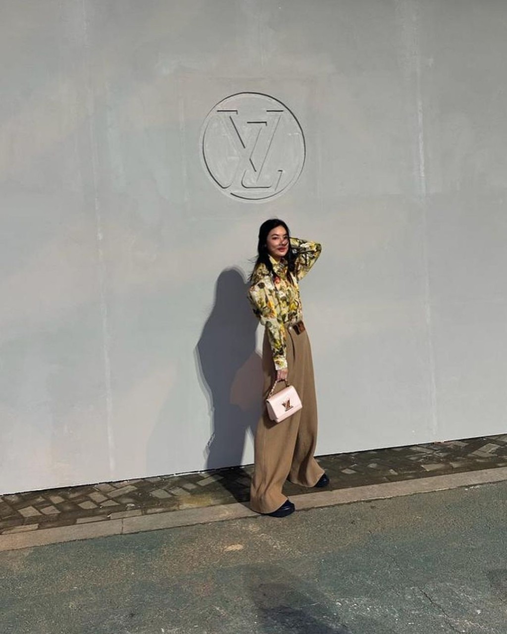 乐基儿早前飞抵韩国首尔出席时尚品牌活动。