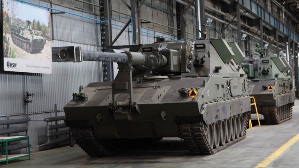 波兰曾向乌克兰移交8门“克莱博”(Krab)自行榴弹炮。网上图片