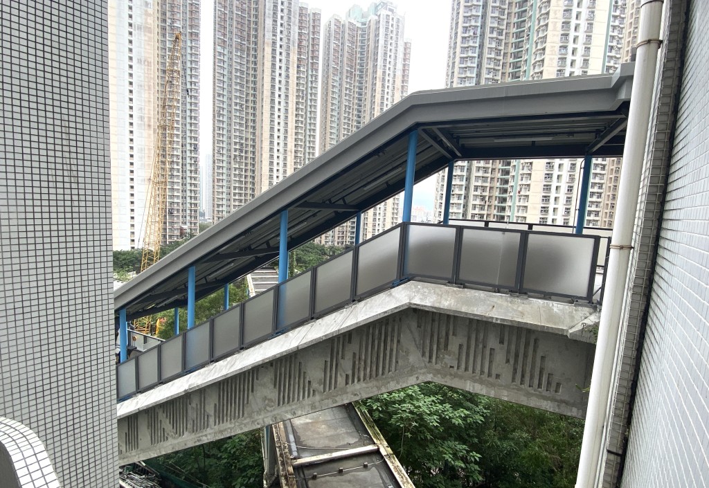 宝达邨及秀茂坪南邨行人天桥扶手电梯周五启用。