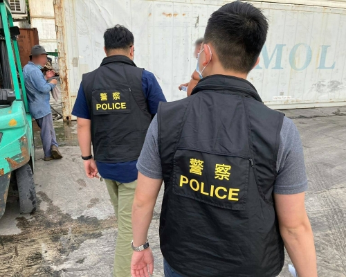 警方於全港各處進行「犁庭掃穴」行動。警方提供