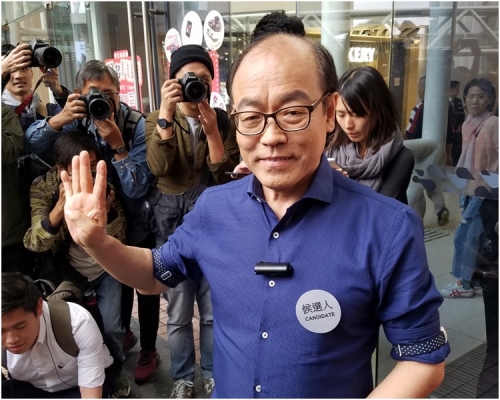 馮檢基指街坊對他反應正面，感到自己的支持度正在上升。