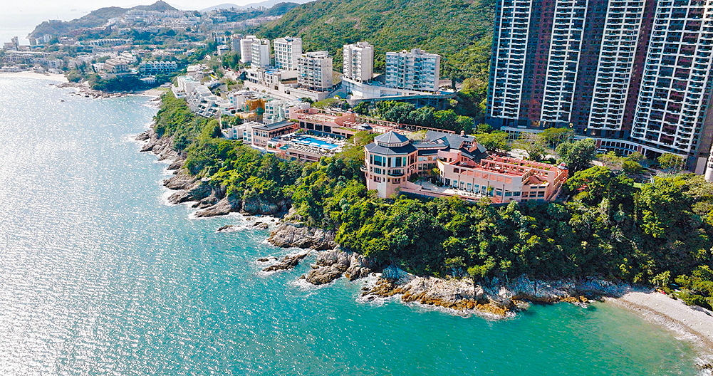 南區坐山面海,擁有極佳風水格局,居住環境極為優美。