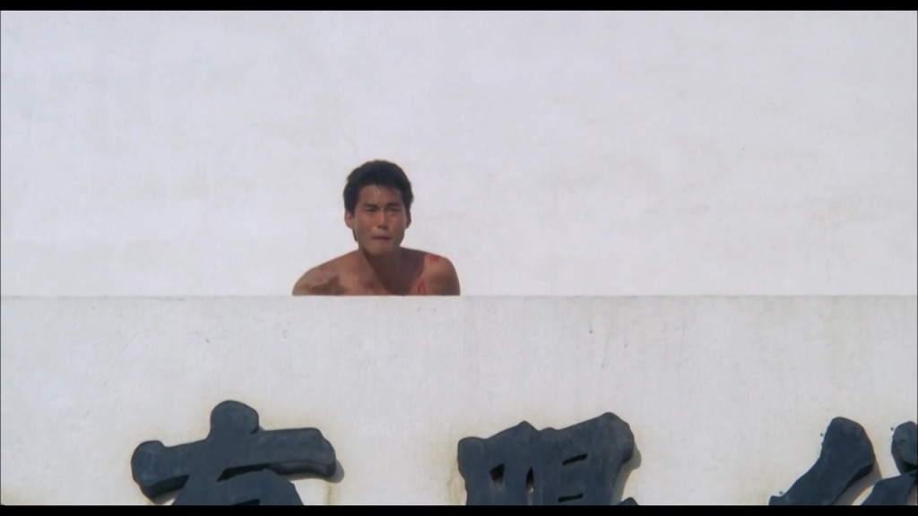 王俊棠首次拍戲，1985年於《流氓公僕》就有全裸演出。